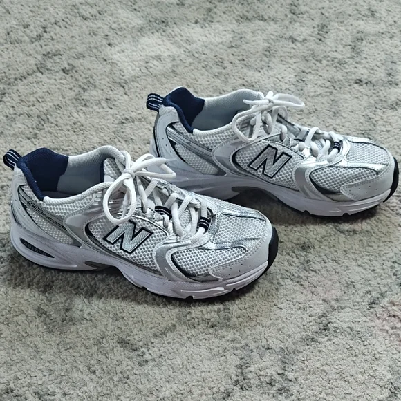 New Balance 530 Size 7.5 - Picture 1 of 6